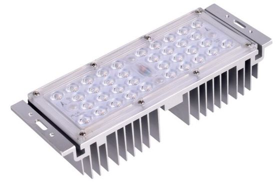 중국 Indstrial LED 홍수 빛 120lm/Watt를 위한 가로등 10W-40W를 위한 크리인 LED 단위 협력 업체